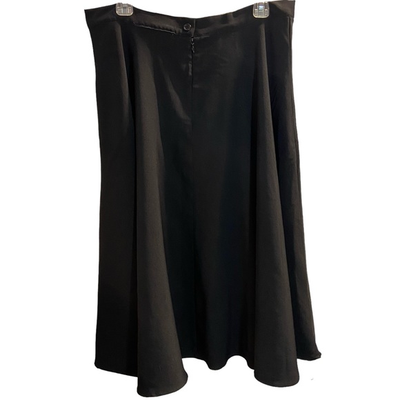 Tatyana Black Swing Skirt w/ Bow Sz XXL - Picture 2 of 5